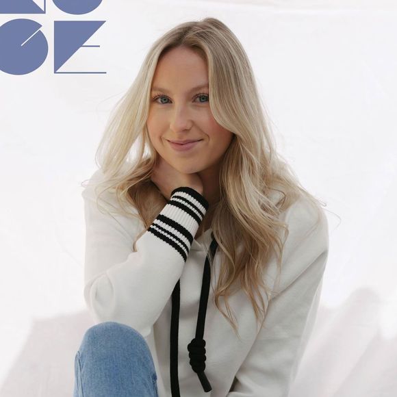 Meet your Posher, Abby - Picture 1 of 1